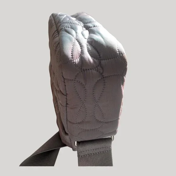 Pre-Loved Lululemon Quilted Embrace Crossbody Bag - Picture 7 of 15